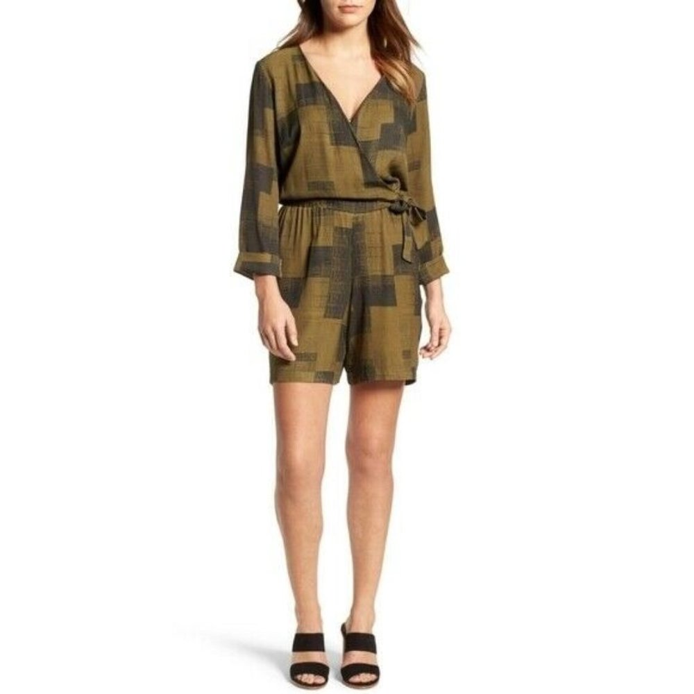 Halogen Tie Waist Romper Jumper Geometric Abstract Color Block Black & Green Med